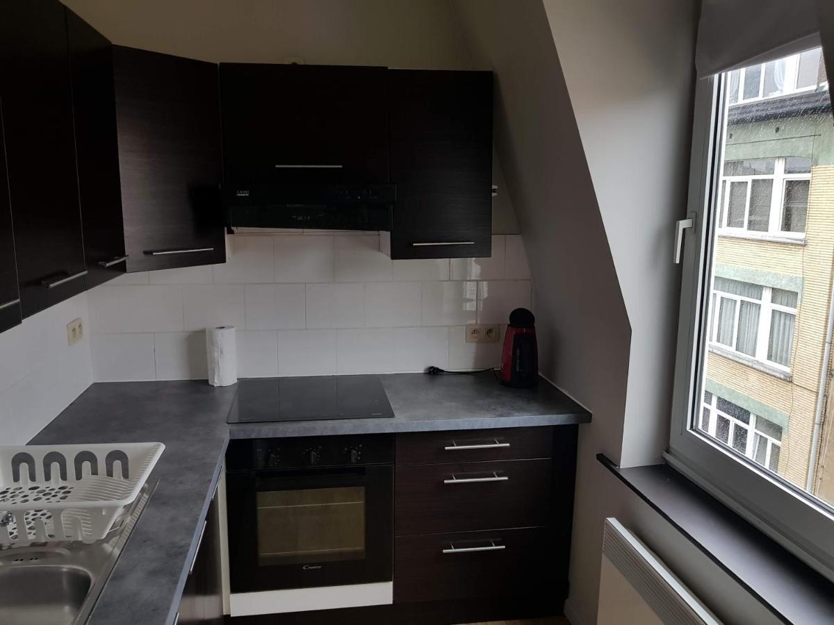 Central Yellow Apartment Bruxelles Extérieur photo