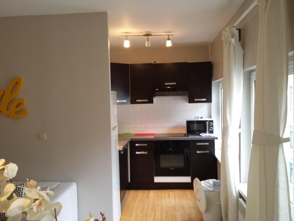 Central Yellow Apartment Bruxelles Extérieur photo