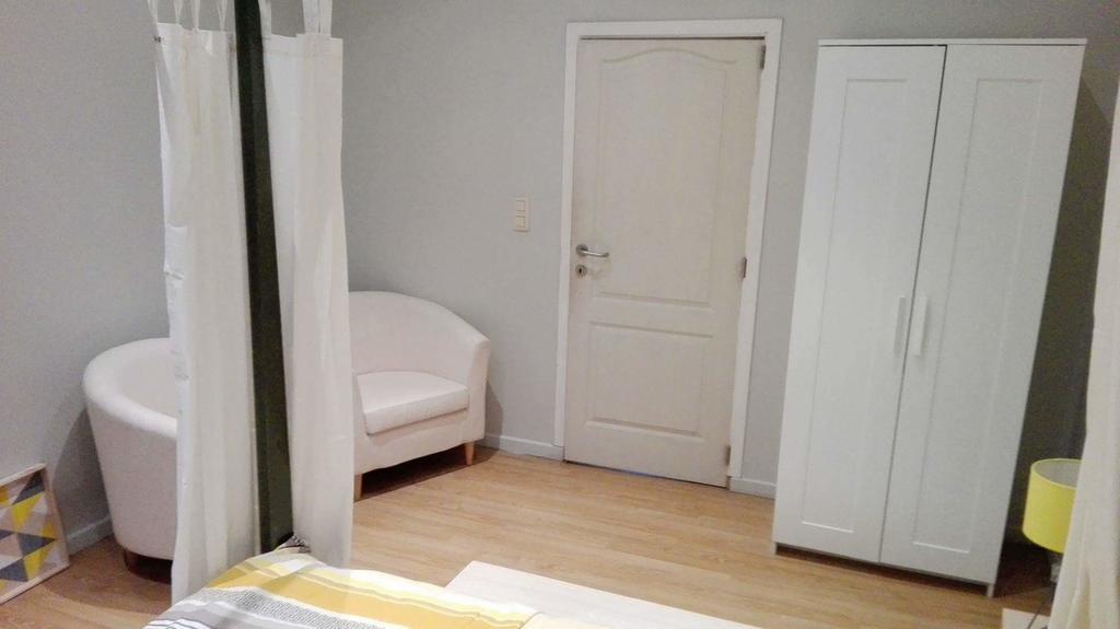 Central Yellow Apartment Bruxelles Extérieur photo